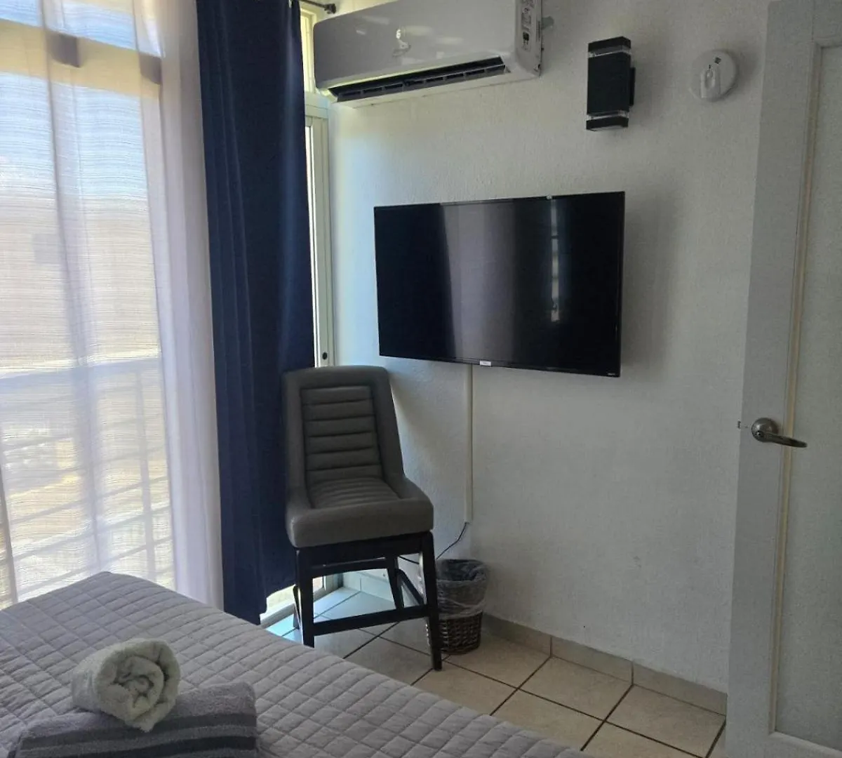 San Juan Airport Retreat With A Pool Apartment