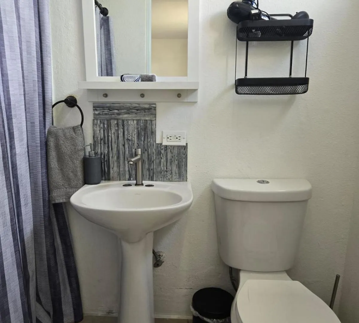 San Juan Airport Retreat With A Pool Apartment  San Juan
